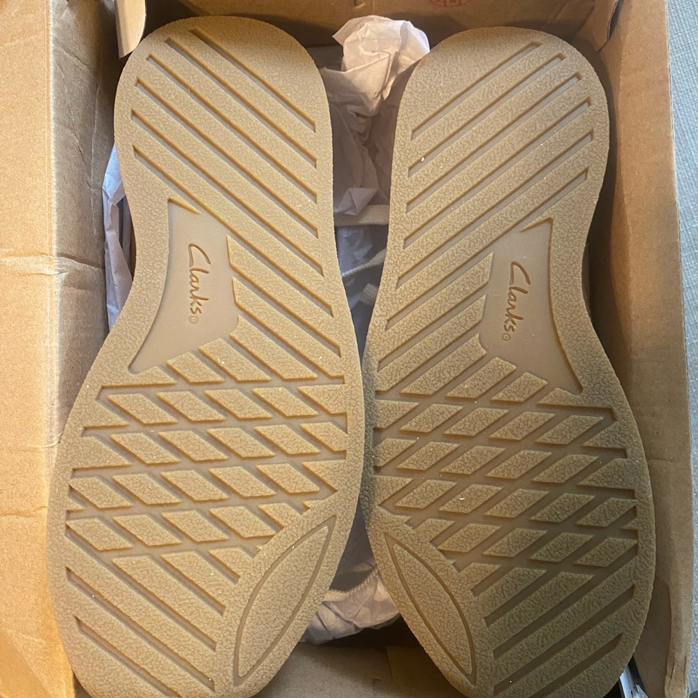 Kids Clark’s sneakers size 13 brand new never worn